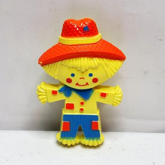 Avon Peter Patches Scarecrow Pin Pal Brooch Collectible Pin - Picture 1 of 10